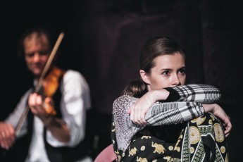 Zpráva z první linie - Antonín Bukovský, Petra Šimberová