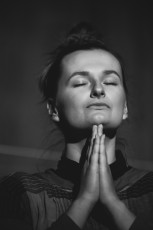 Zpráva z první linie - Tamara Dikyová