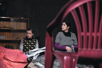 Zpráva z první linie - Petra Šimberová, Eva Ventrubová