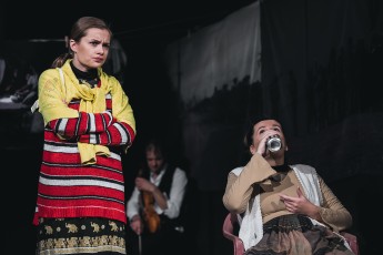 Zpráva z první linie - Petra Šimberová, Antonín Bukovský, Tamara Dikyová