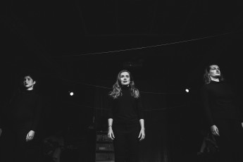 Zpráva z první linie - Petra Šimberová