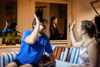 LOVE YOU TRULY - Ondřej Kokorský, Zuzana Černá, Eva Ventrubová, foto: Mona Buryová